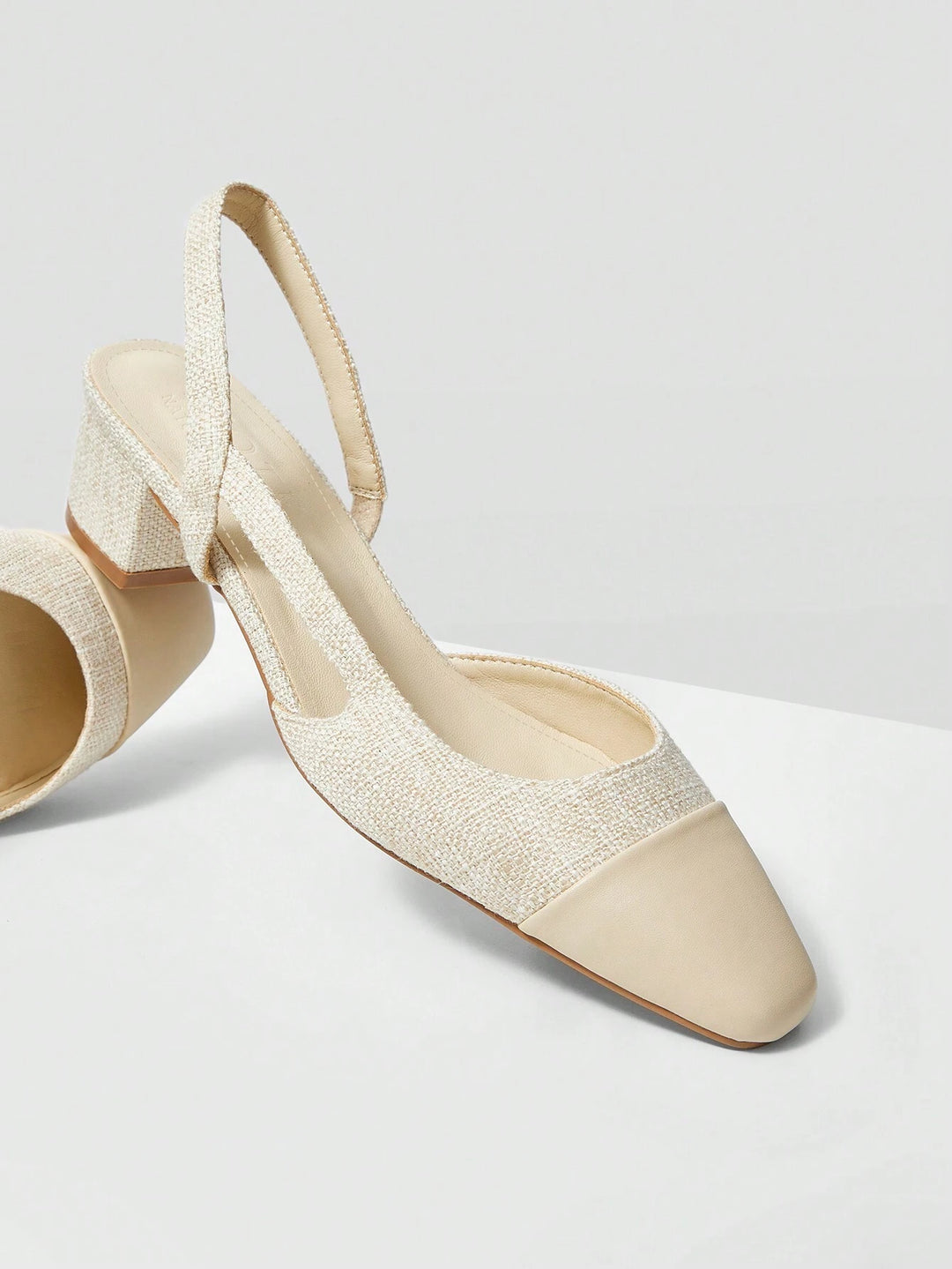 Pantofi cu toc SHEIN, crem