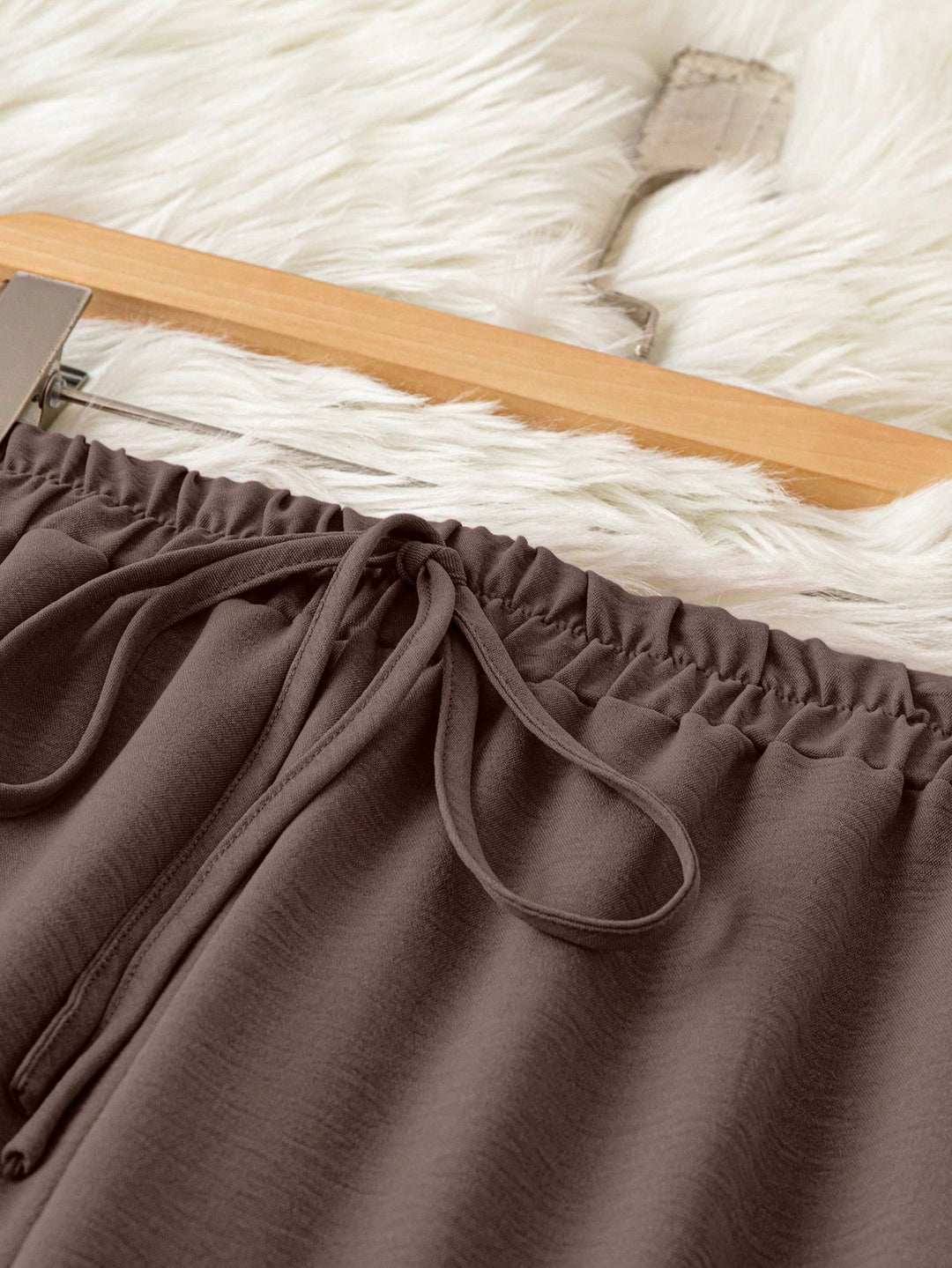 Pantaloni SHEIN, maro