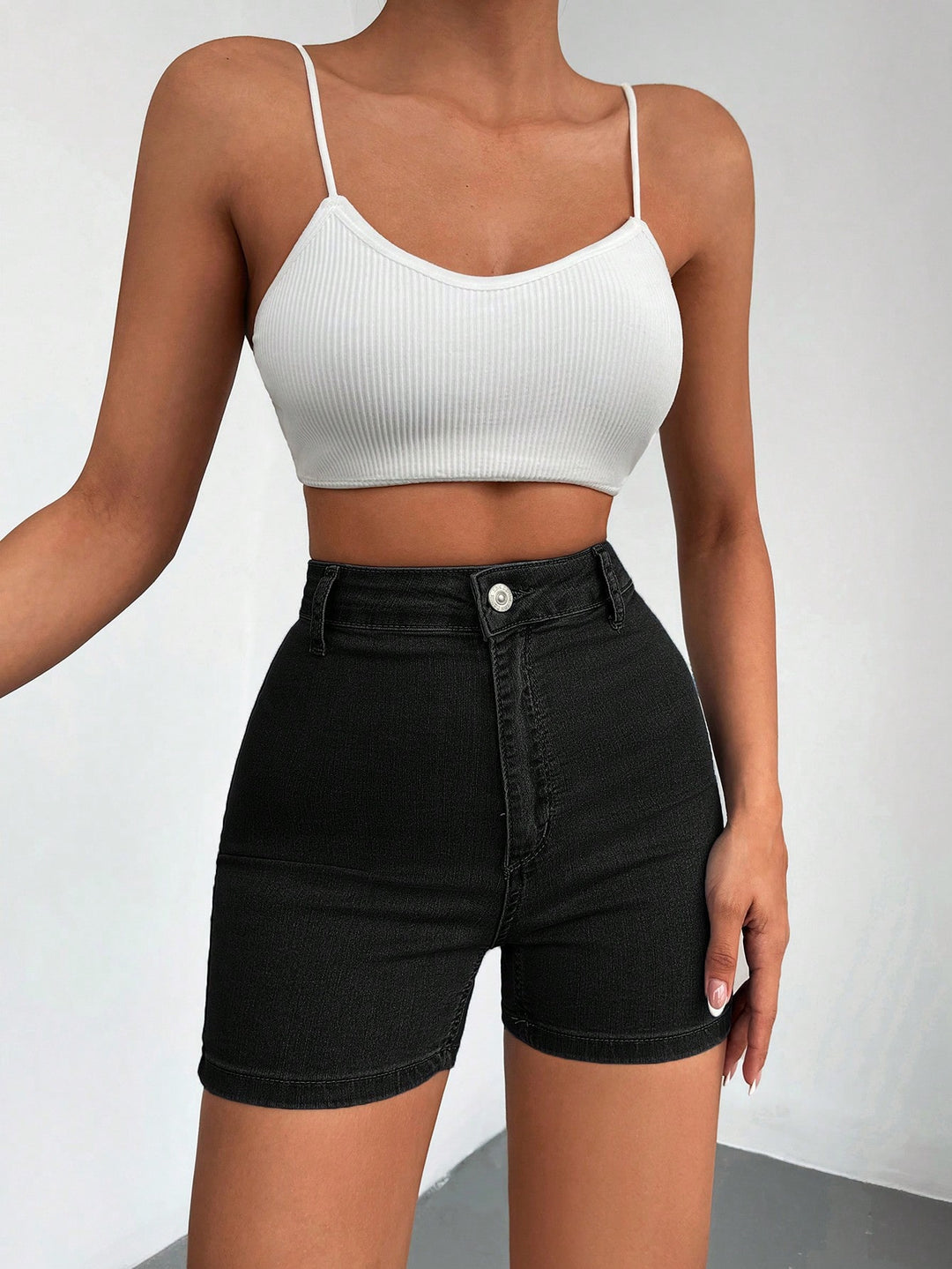 Pantaloni scurți SHEIN, negru