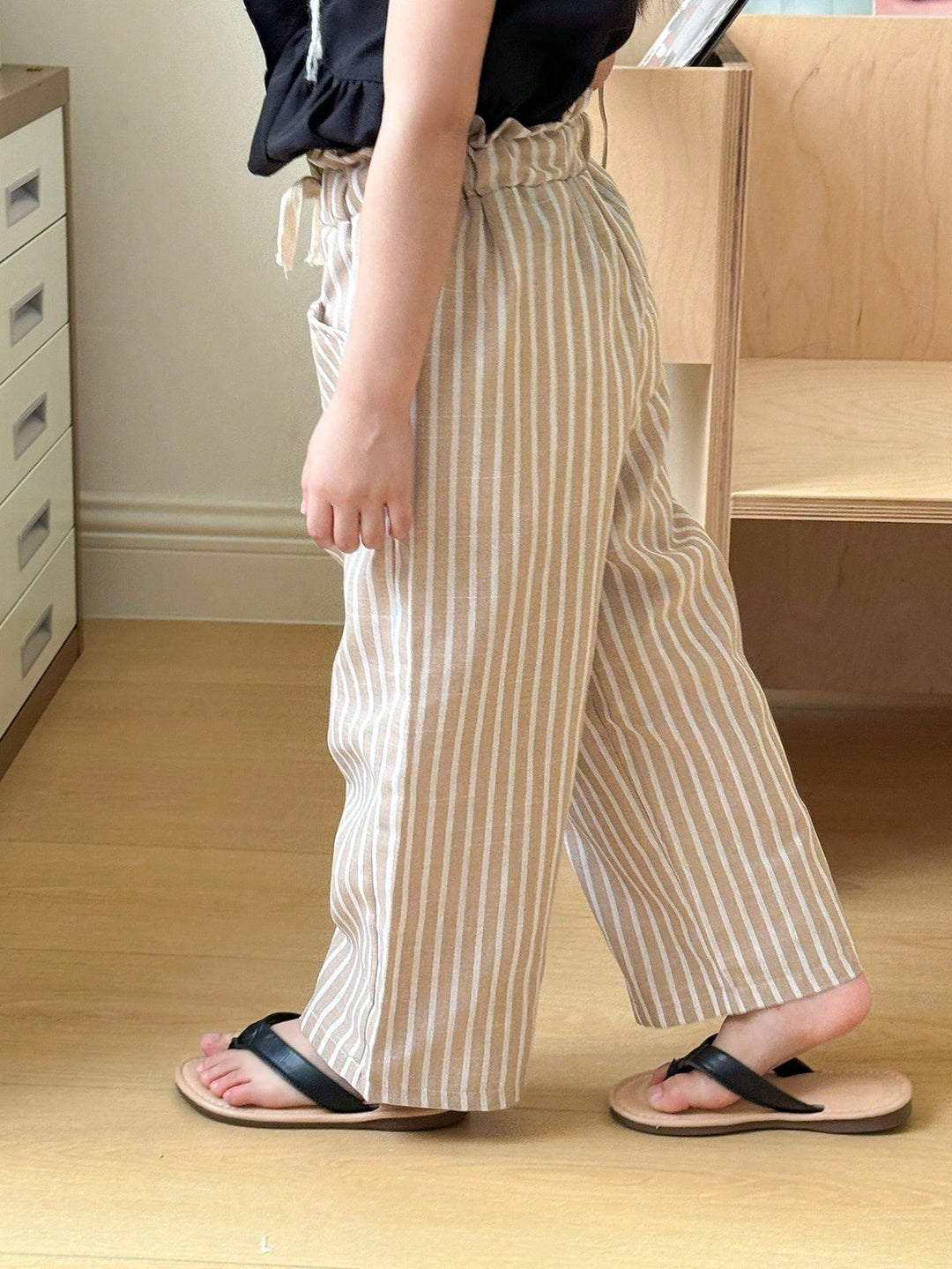 Pantaloni SHEIN, mix culori