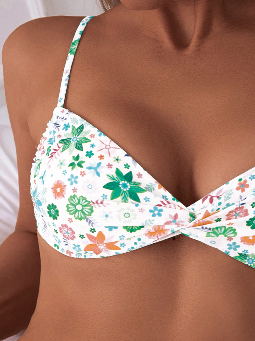 Set bikini SHEIN, mix culori