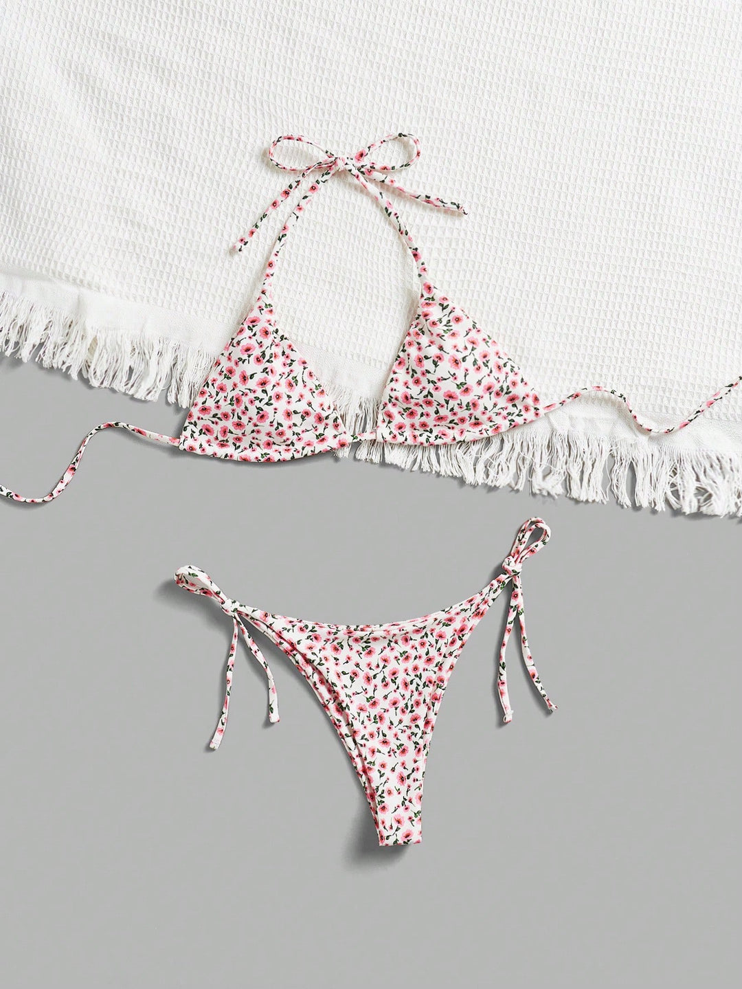 Set bikini SHEIN, roz