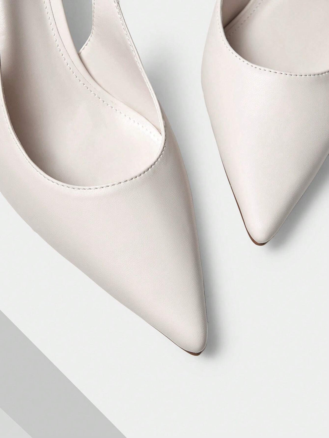 SHEIN bézs magassarkú cipő