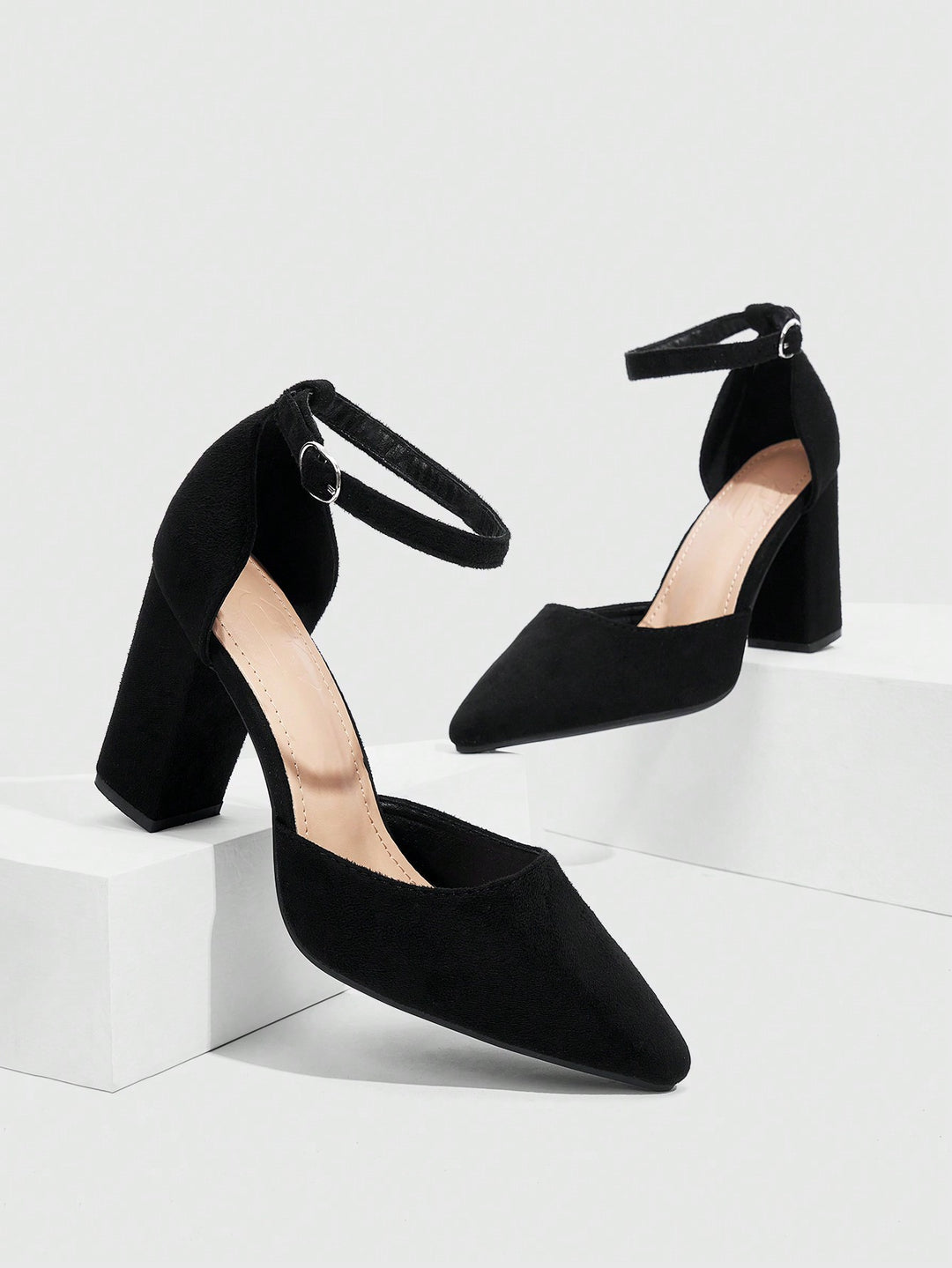 Pantofi cu toc SHEIN, negru