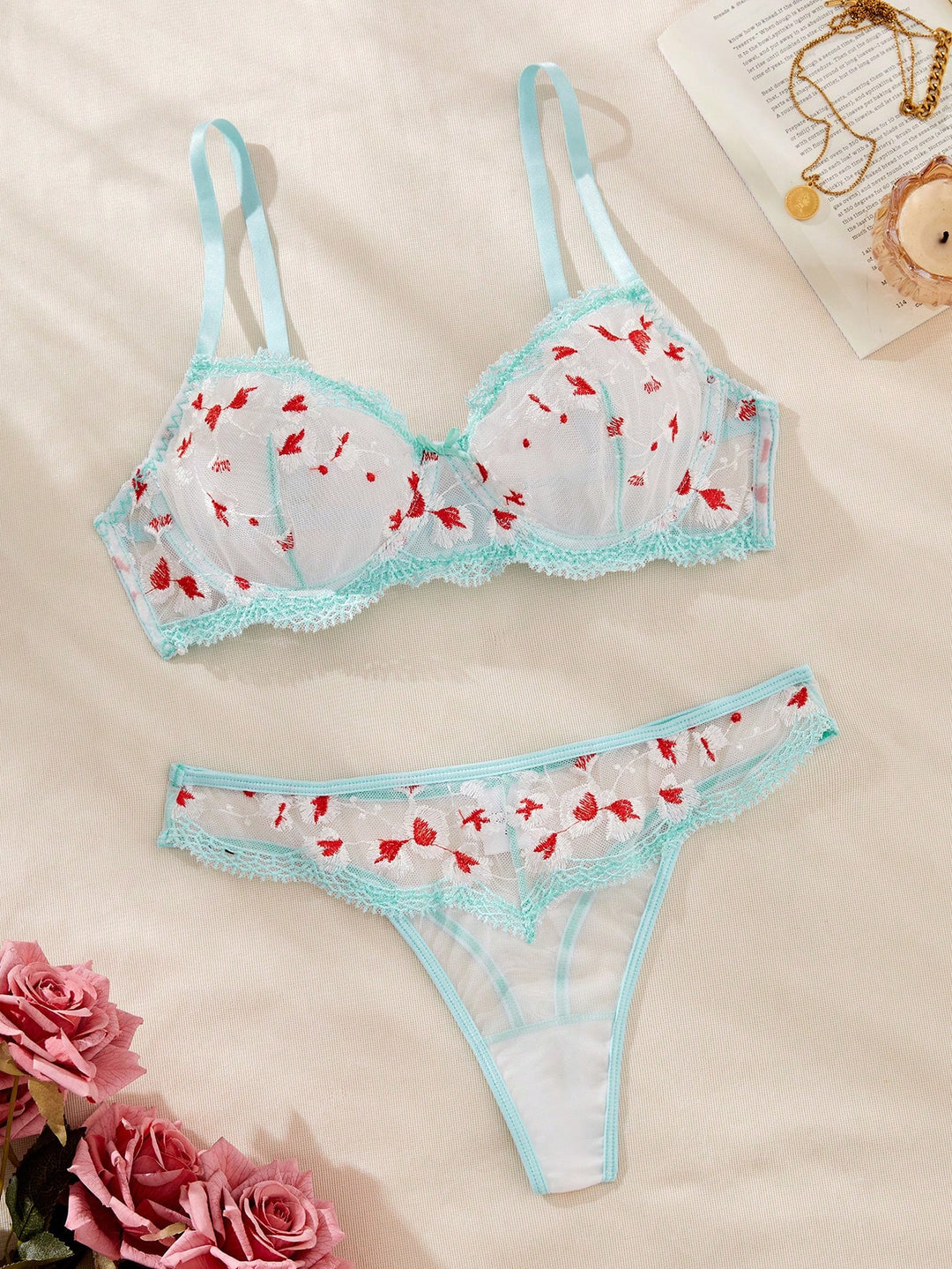 Set lenjerie SHEIN, mix culori