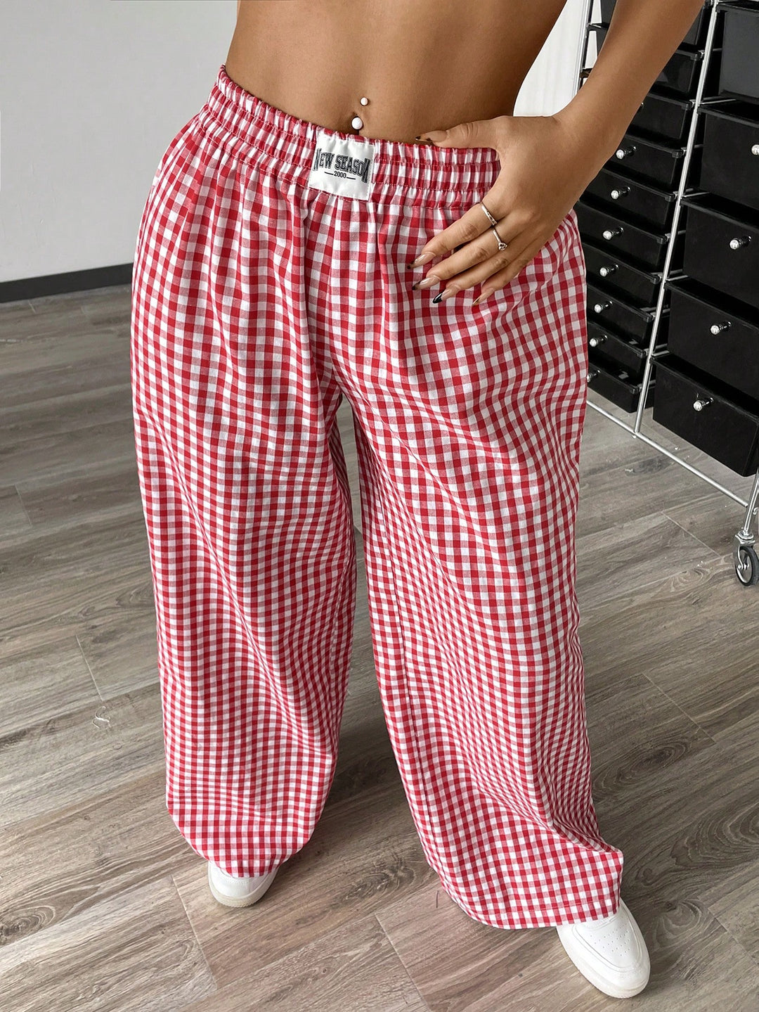 Pantaloni SHEIN, roșu
