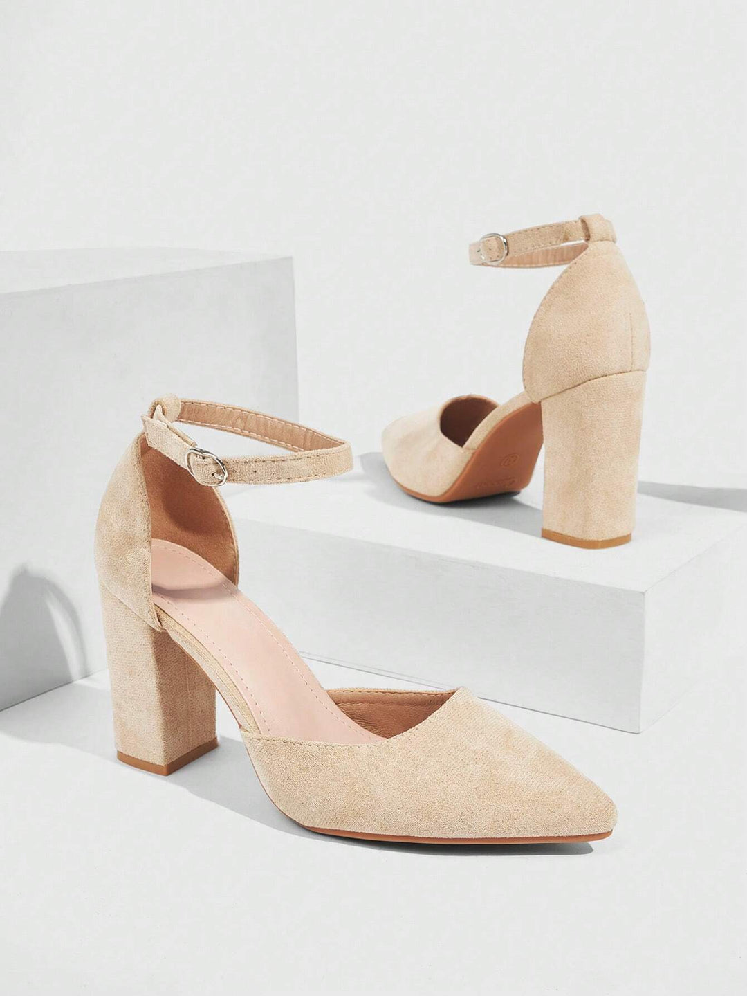 Pantofi cu toc SHEIN, bej