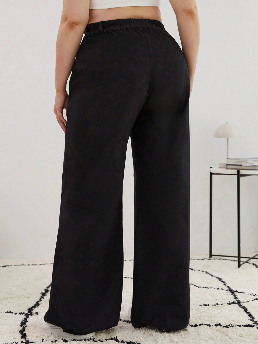 Pantaloni SHEIN, negru