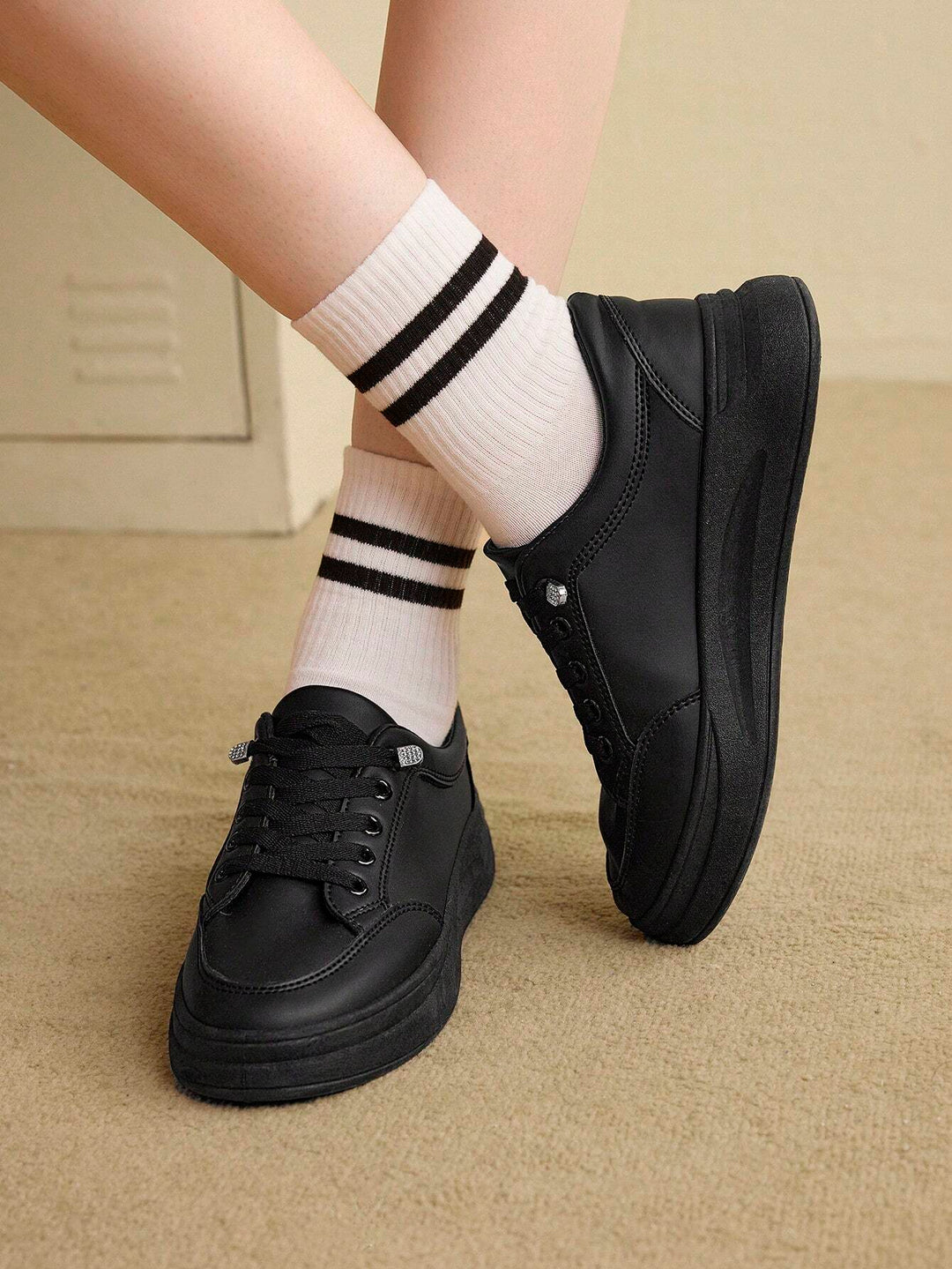 Pantofi sport SHEIN, negru