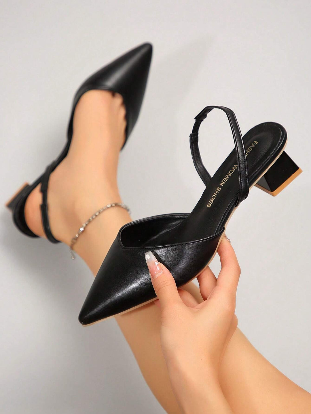 Pantofi cu toc SHEIN, negru