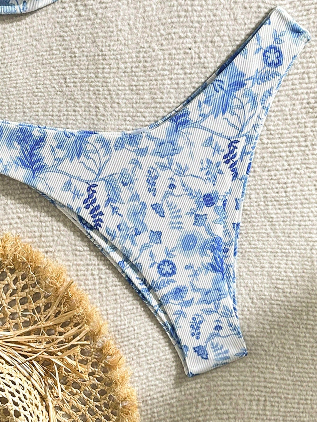 Set bikini SHEIN, mix culori
