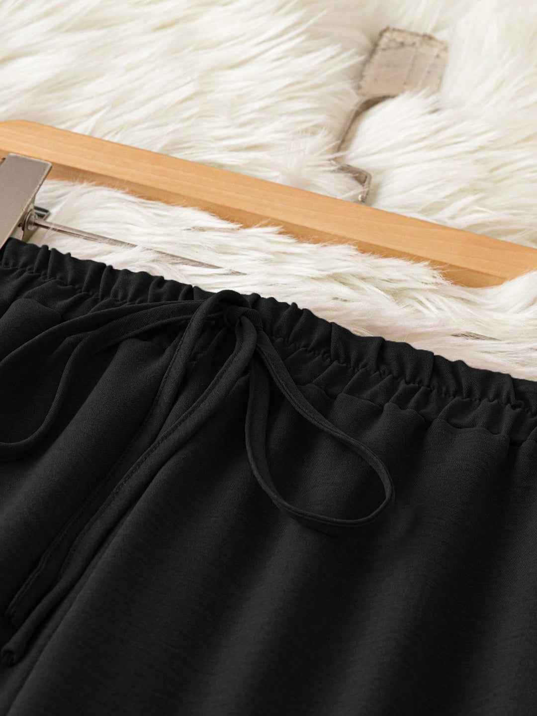 Pantaloni SHEIN, negru