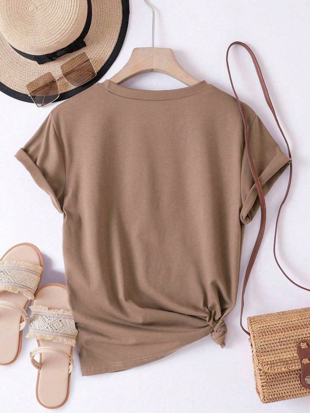 Tricou SHEIN, maro