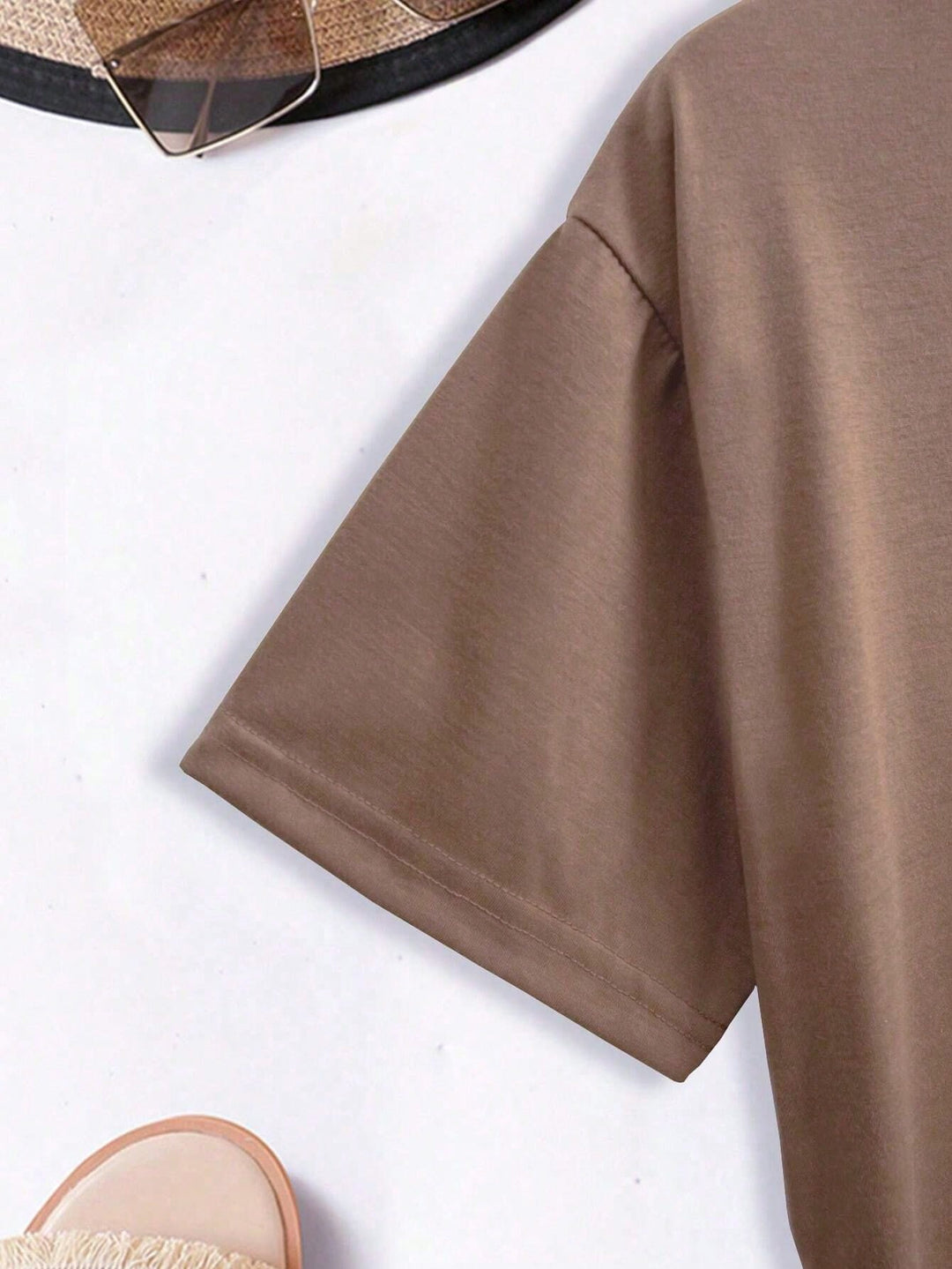 Tricou SHEIN, maro