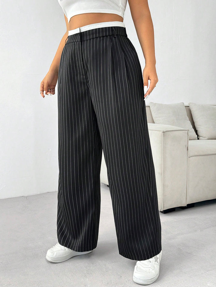 Pantaloni SHEIN, negru