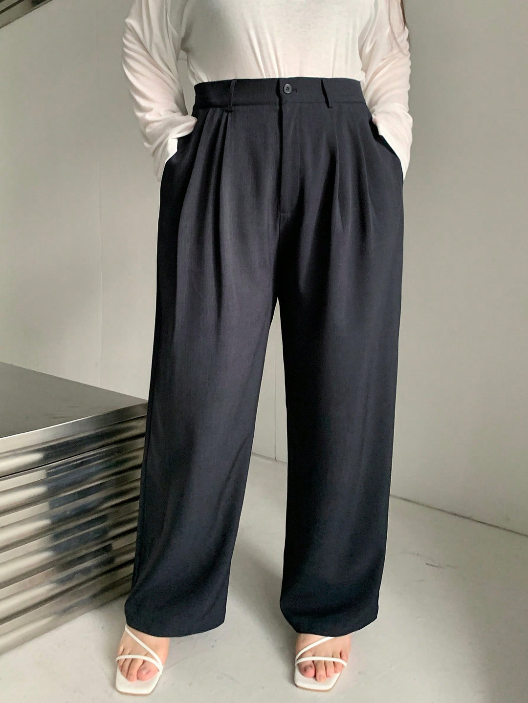 Pantaloni SHEIN, gri