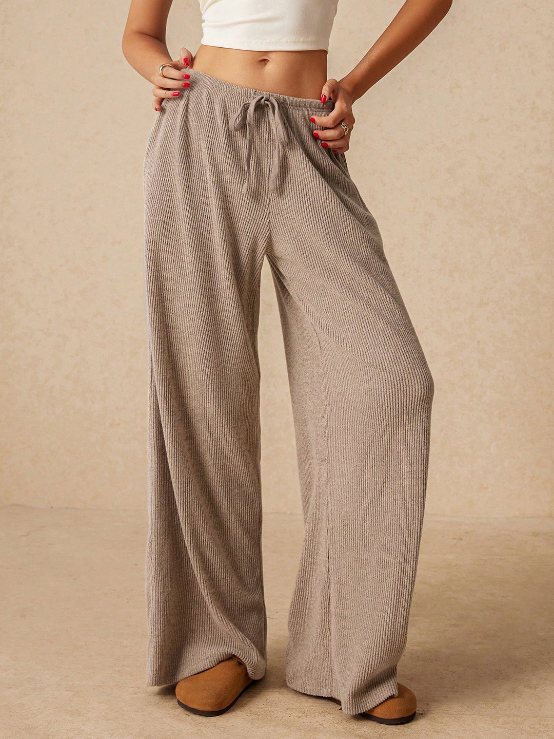Pantaloni SHEIN, kaki