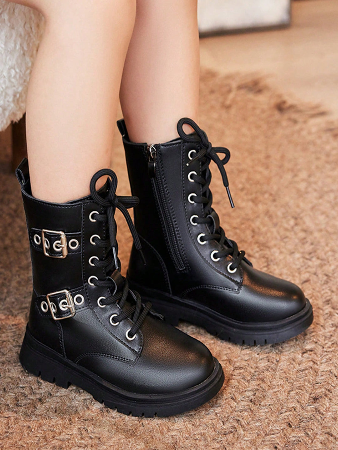 SHEIN Csizma