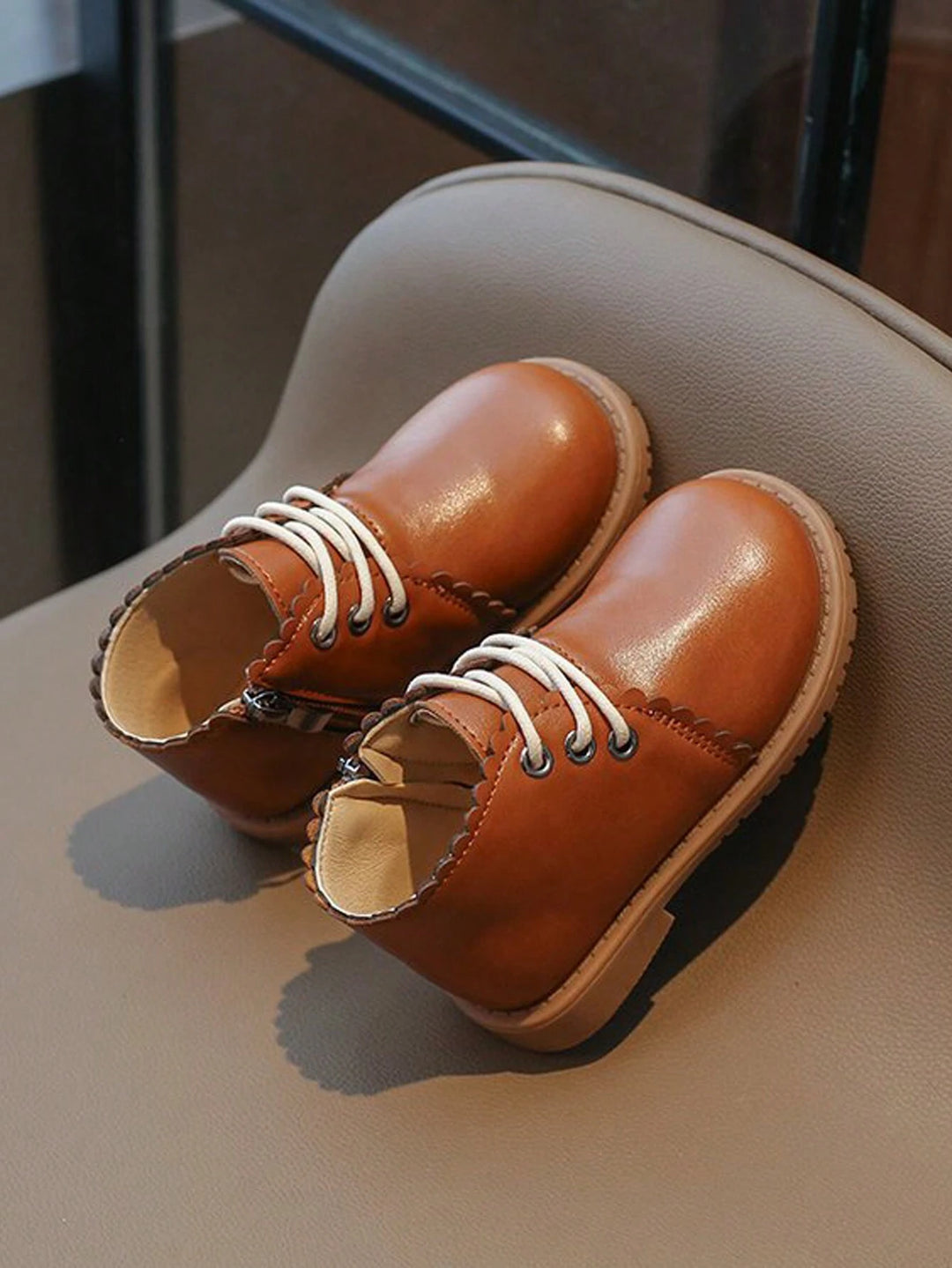 Ghete SHEIN, maro