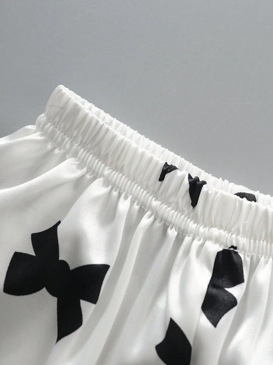Compleu pijamale SHEIN, mix culori