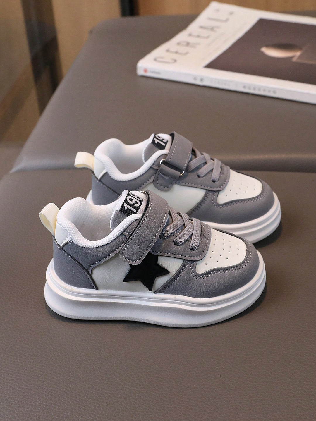 Pantofi sport SHEIN, gri