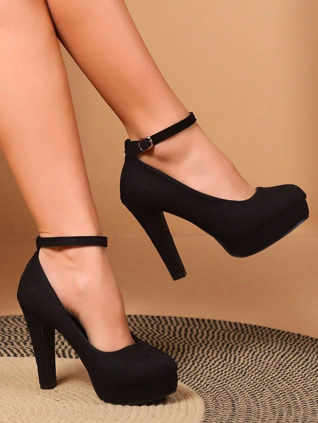 Pantofi cu toc SHEIN, negru