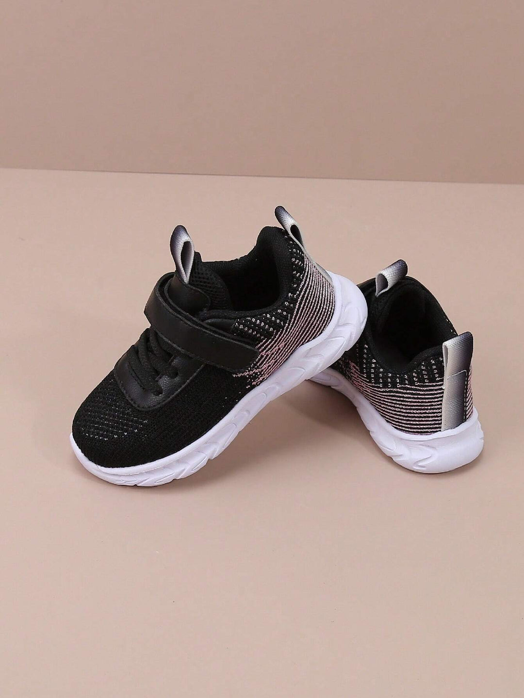 Pantofi sport SHEIN, negru