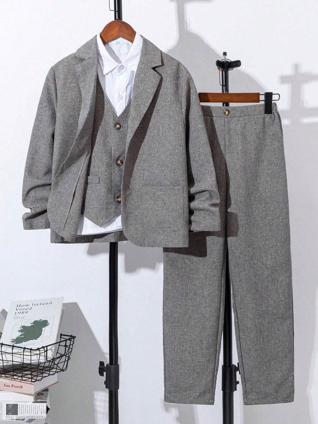 Costum SHEIN, gri