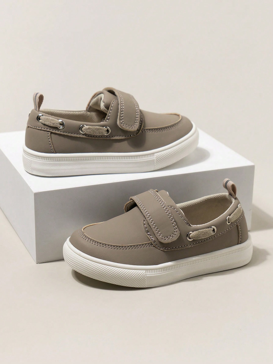 Pantofi sport SHEIN, kaki