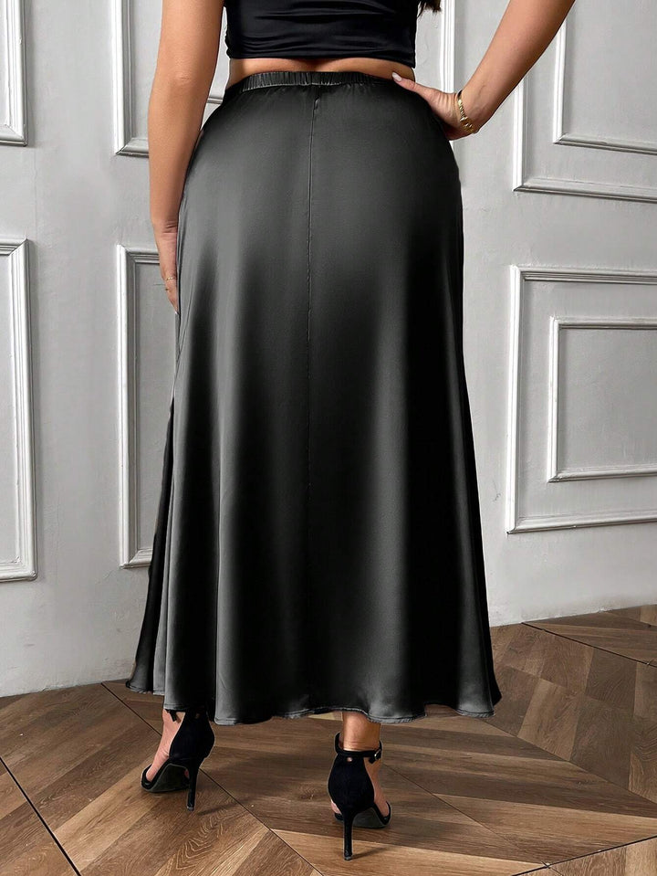 Shein Curve+ maxiszoknya, fekete