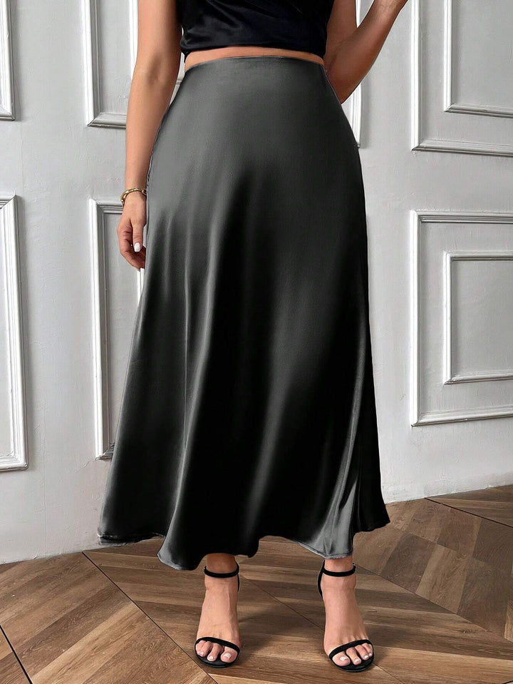 Shein Curve+ maxiszoknya, fekete