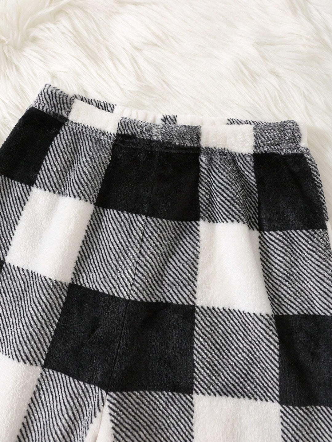 Compleu pijamale SHEIN, mix culori