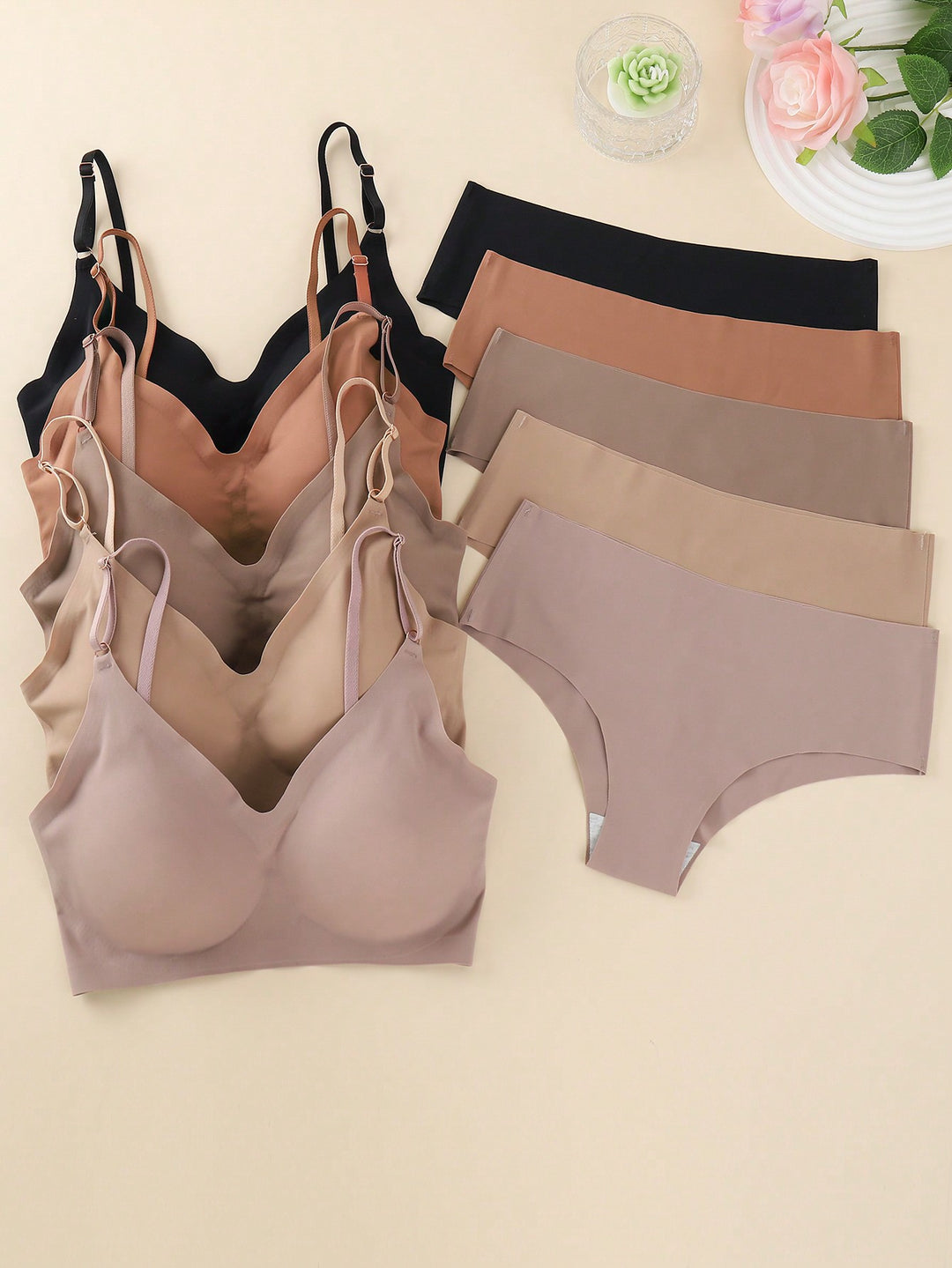 Set lenjerie SHEIN, mix culori