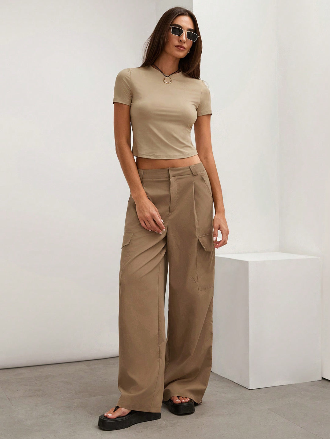 Pantaloni SHEIN, maro