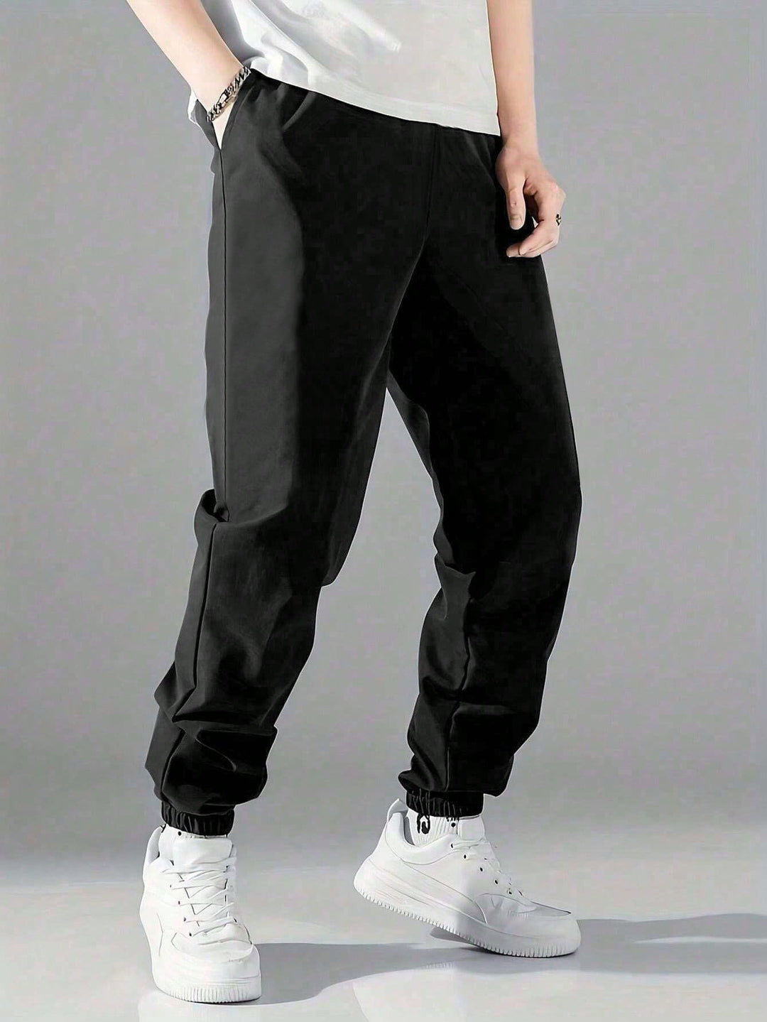 Pantaloni SHEIN, negru