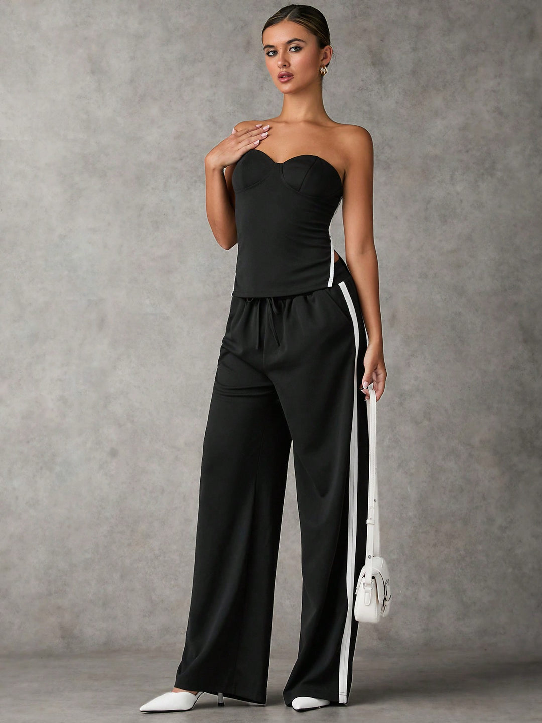 Pantaloni SHEIN, negru