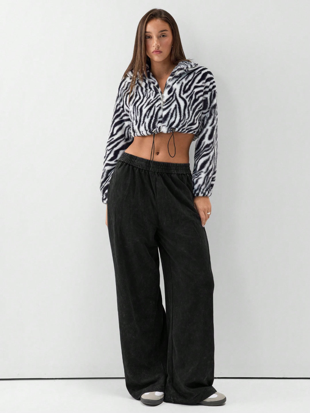 Pantaloni SHEIN, negru