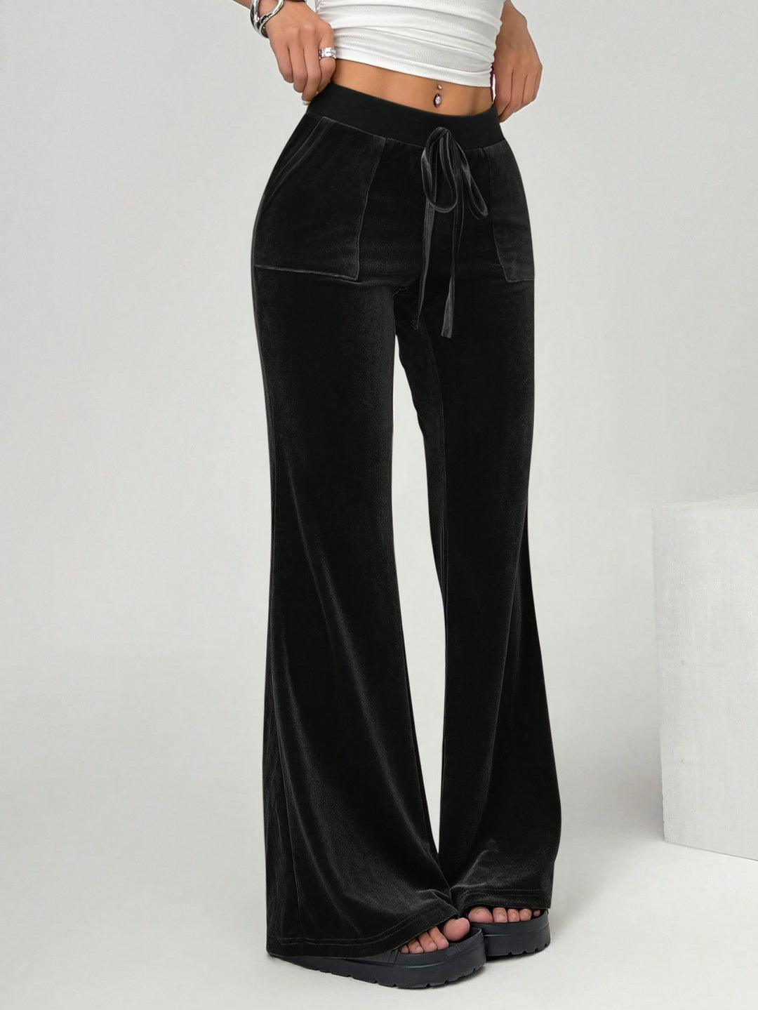 Pantaloni SHEIN, negru