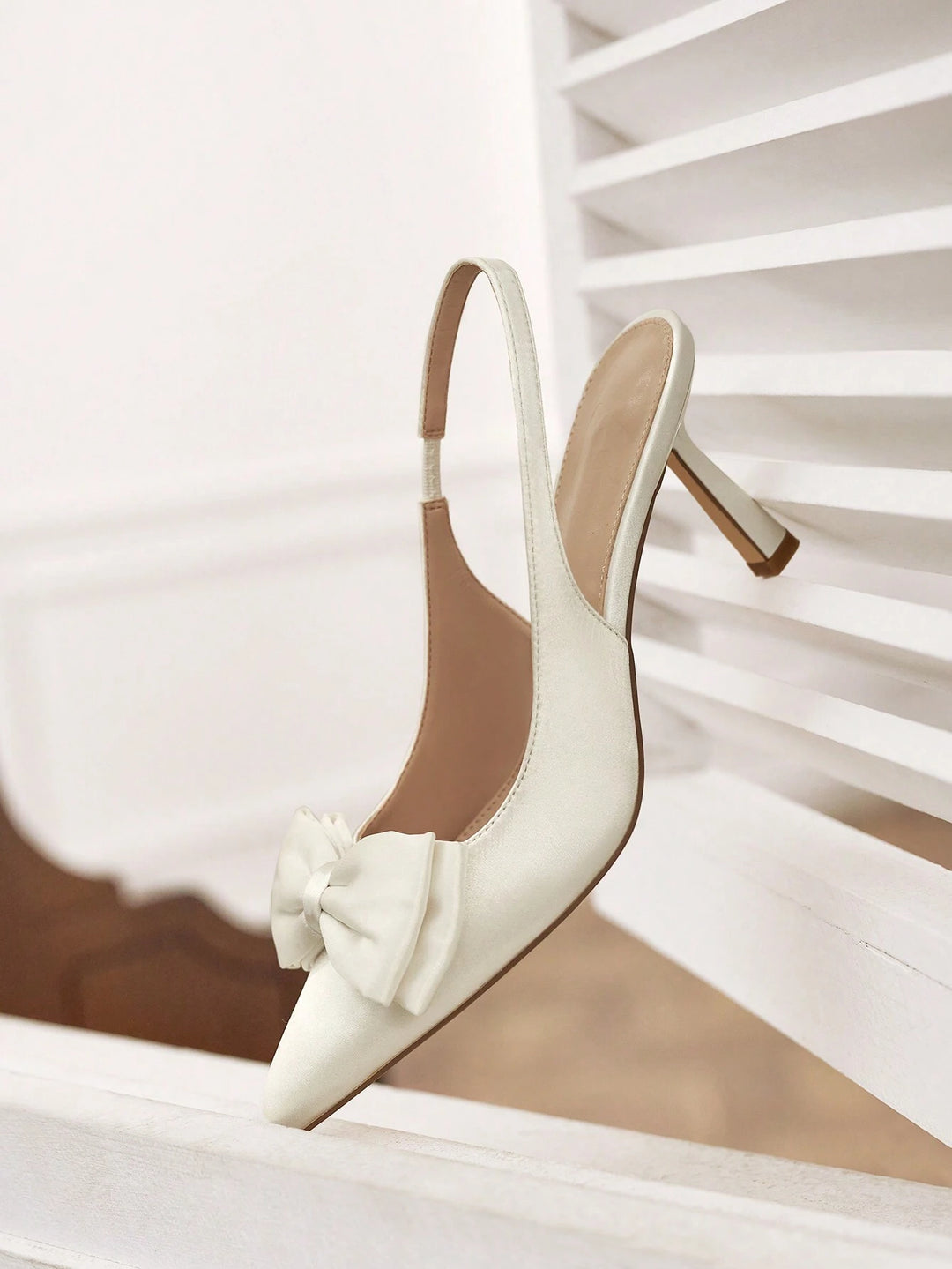 Pantofi cu toc SHEIN, alb