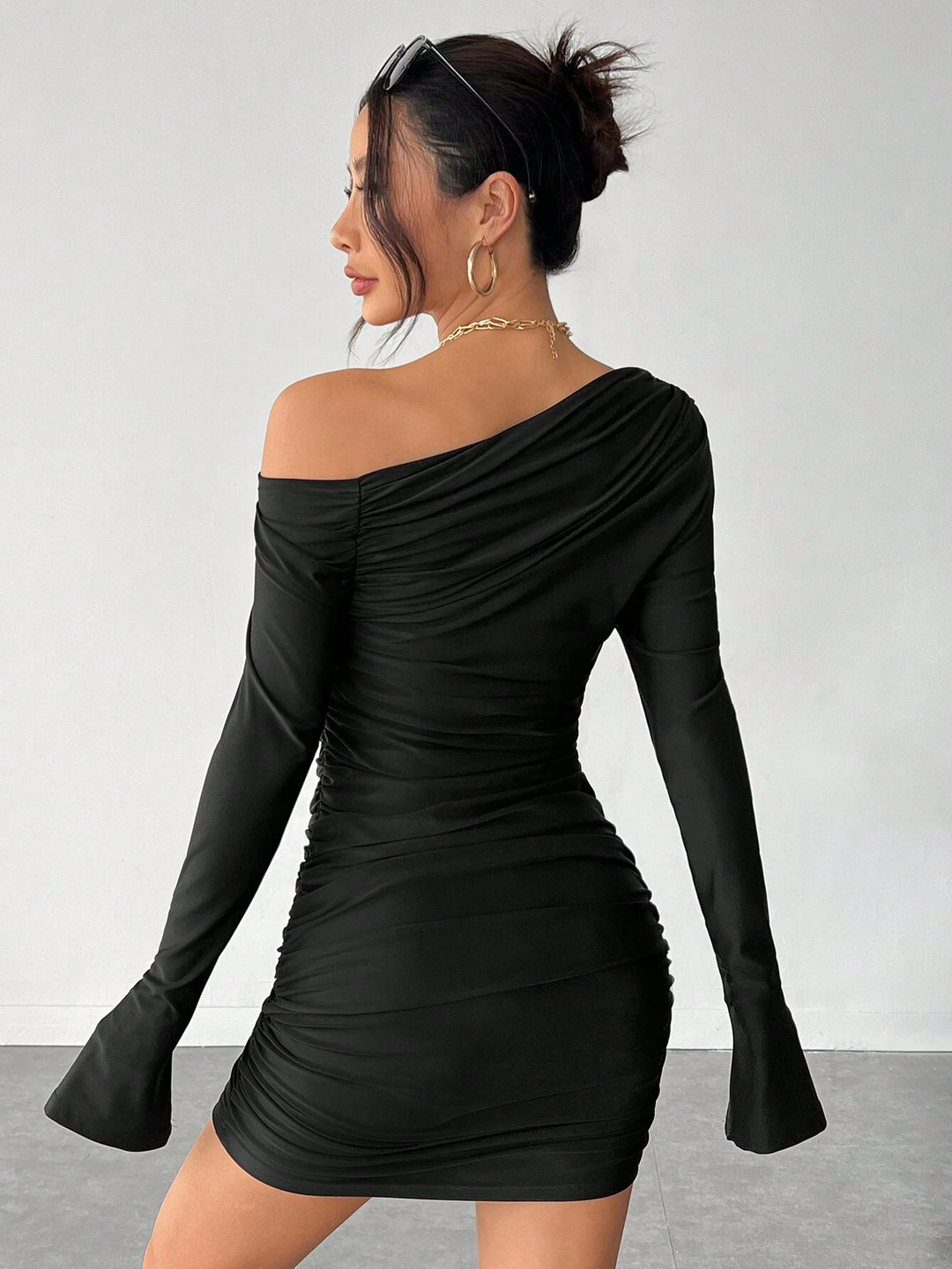 Shein miniruha, fekete