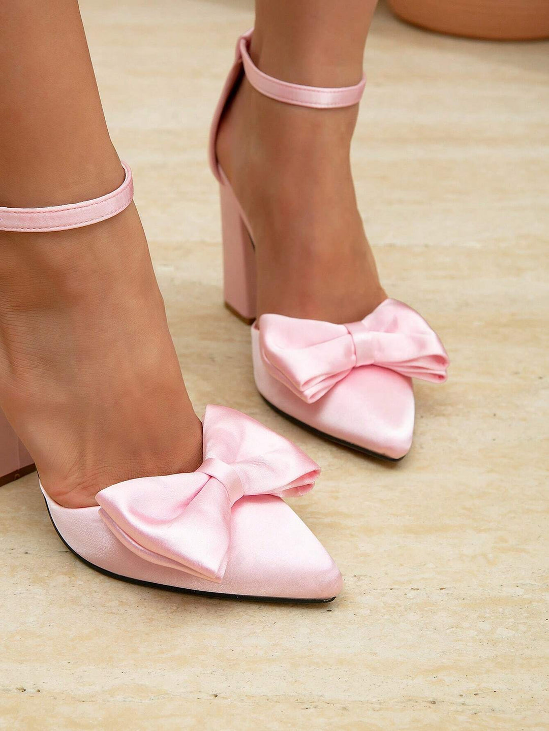Pantofi cu toc SHEIN, roz