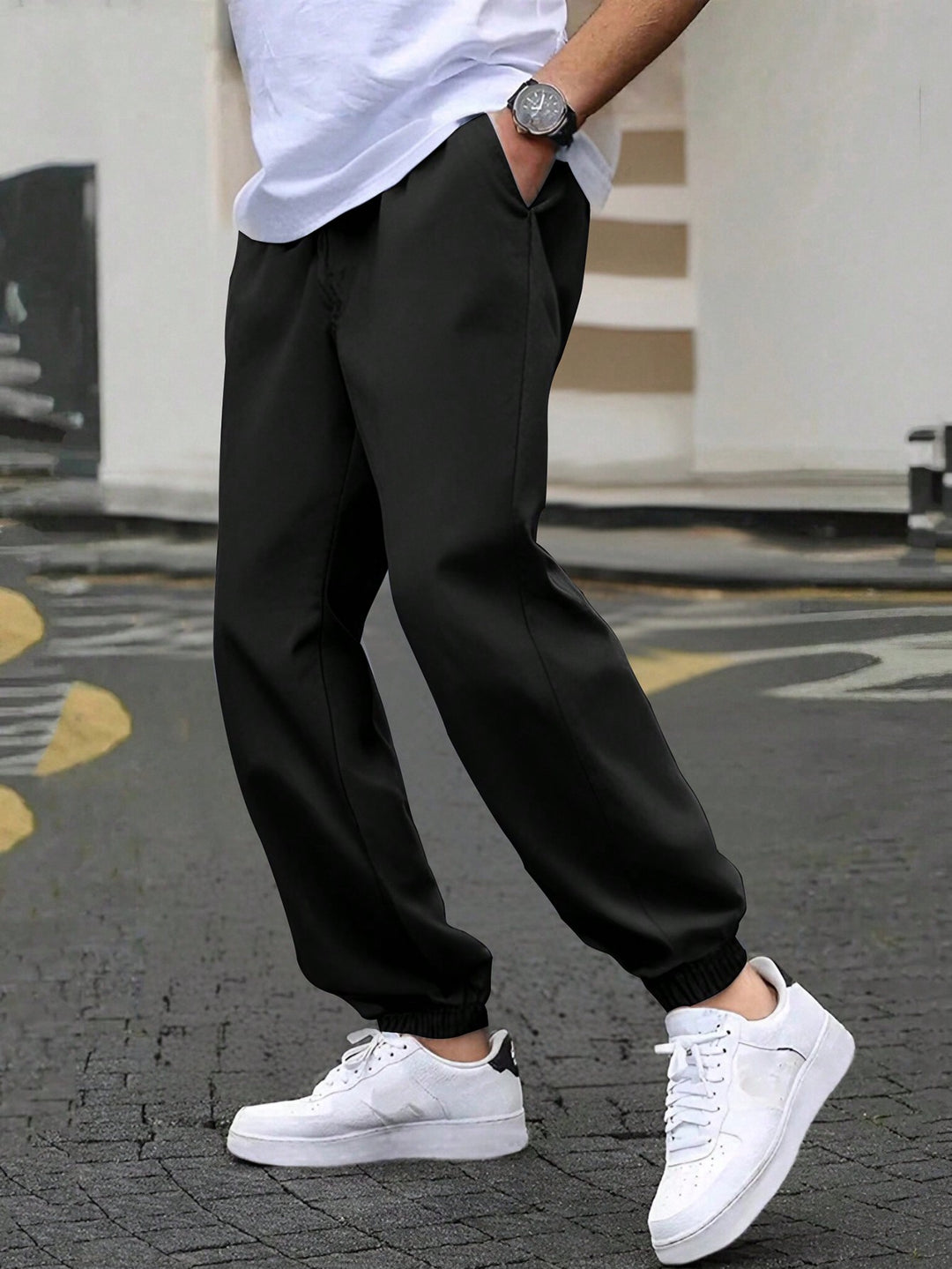 Pantaloni SHEIN, negru