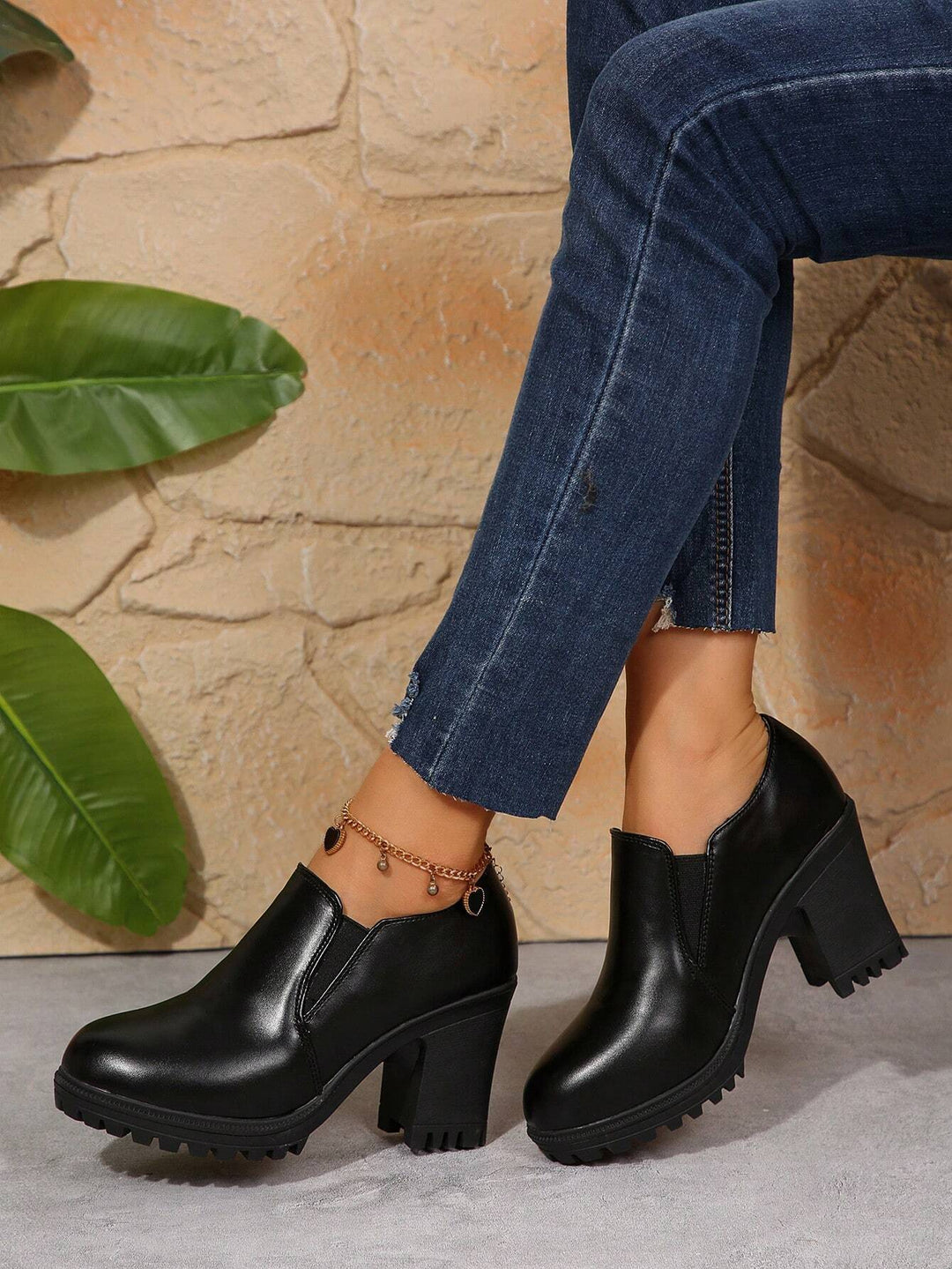 Pantofi SHEIN, negru