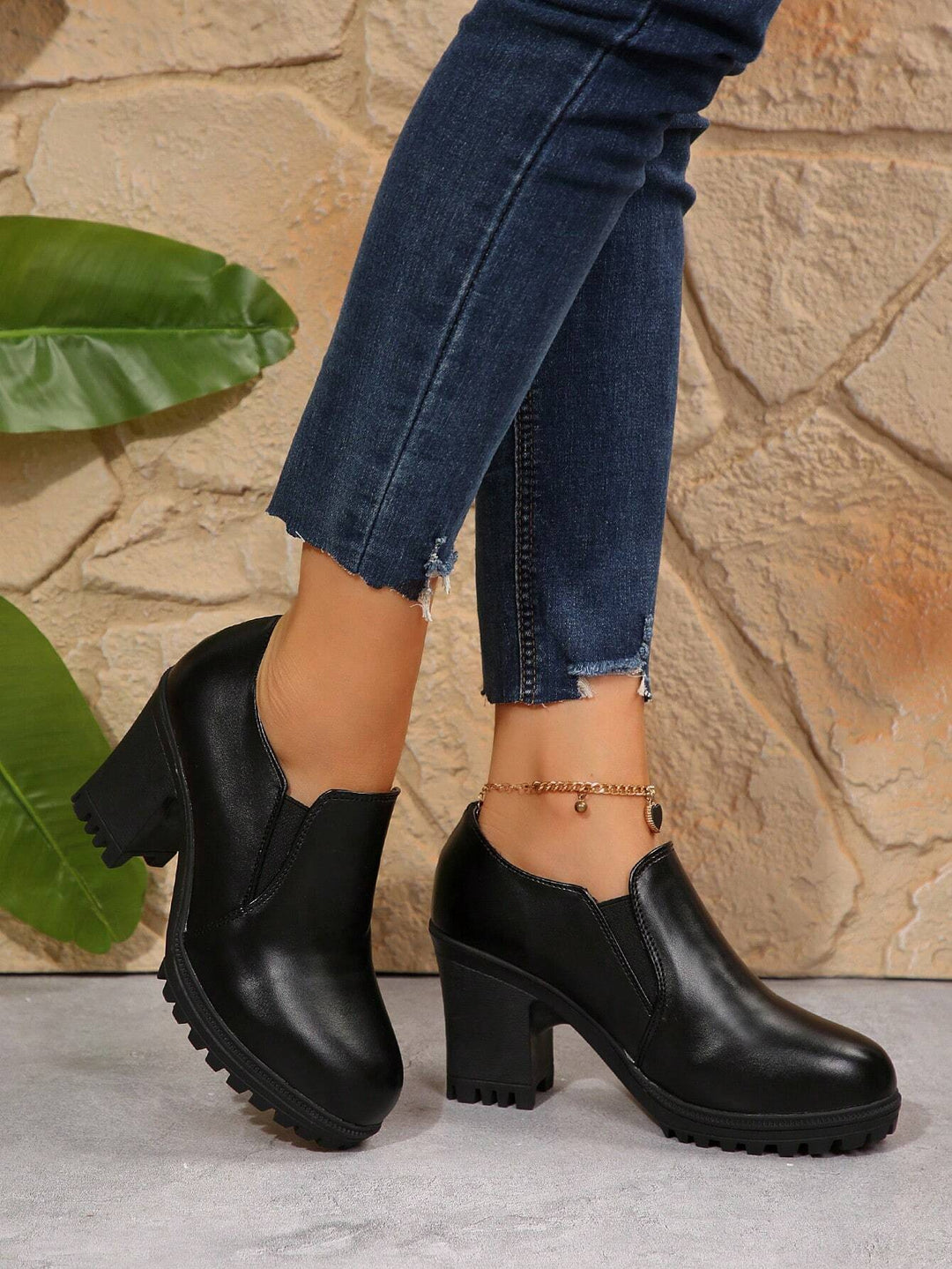 Pantofi SHEIN, negru