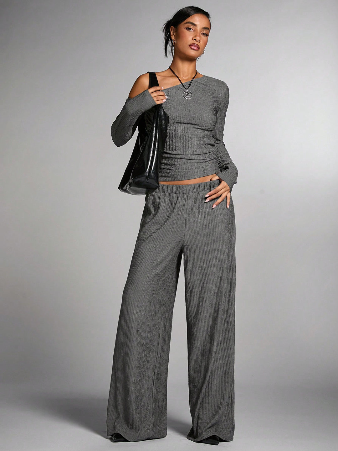 Tricou SHEIN, kaki