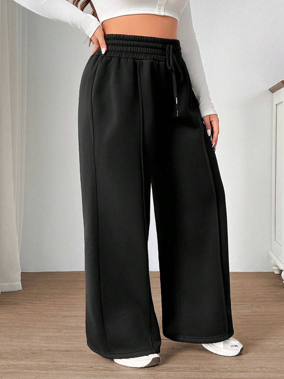 Pantaloni SHEIN, negru