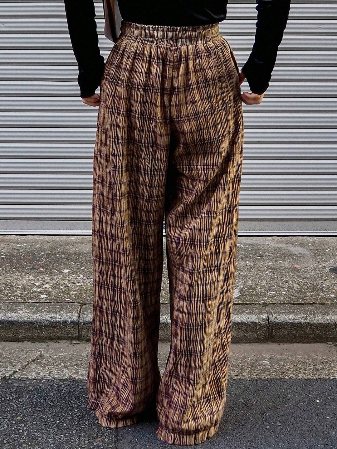 Pantaloni SHEIN, maro