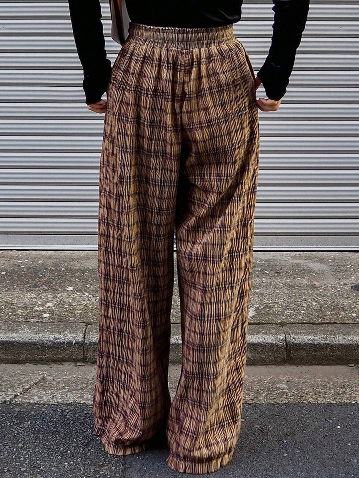 Pantaloni SHEIN, maro