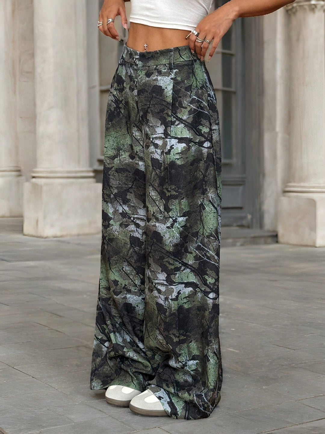 Pantaloni SHEIN, kaki
