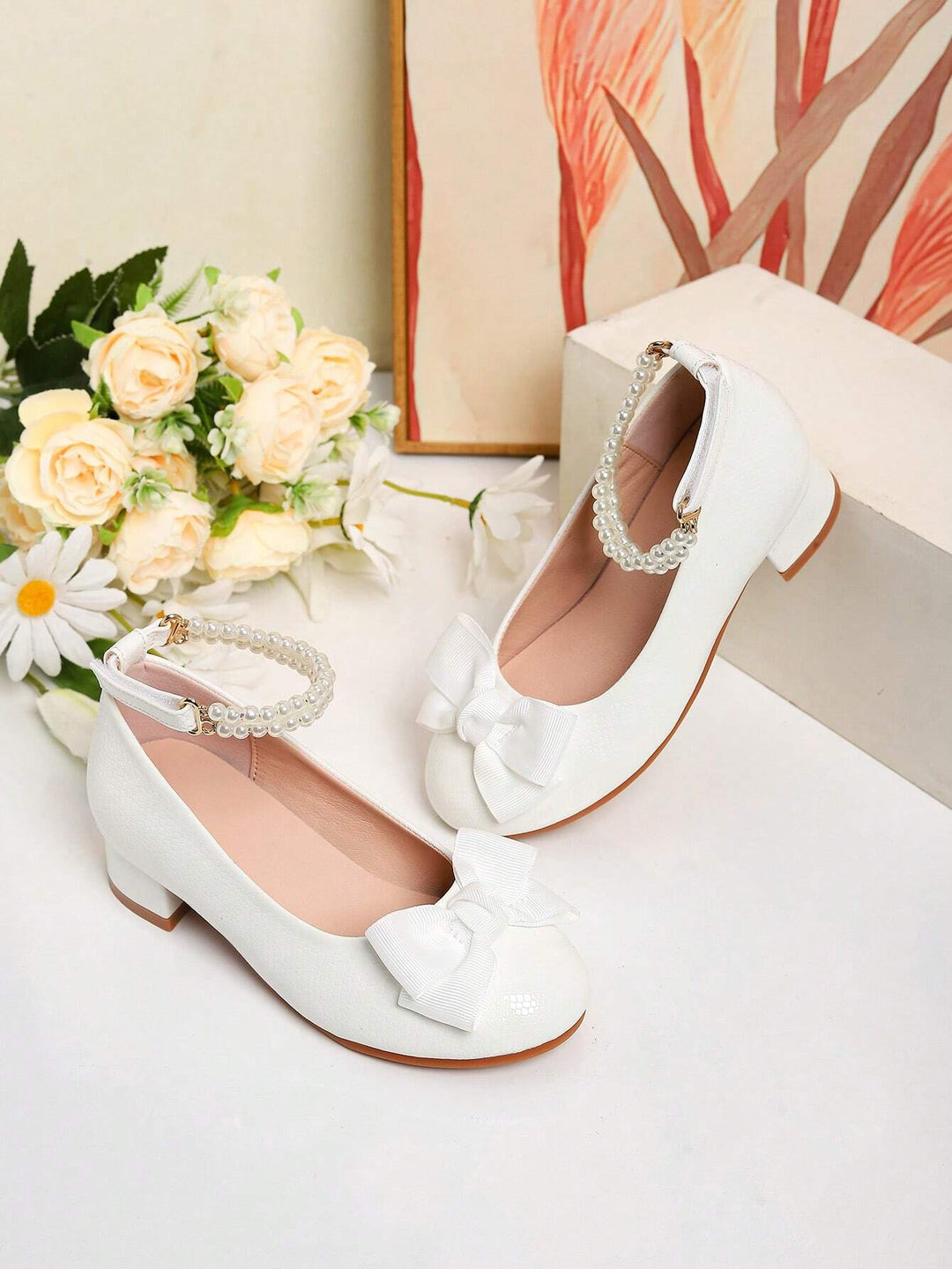 Pantofi SHEIN, alb